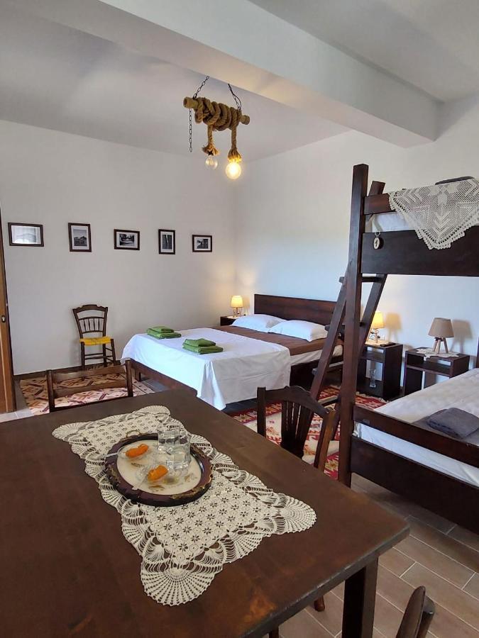 בראט Guest House Gorani מראה חיצוני תמונה