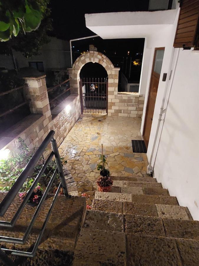 בראט Guest House Gorani מראה חיצוני תמונה