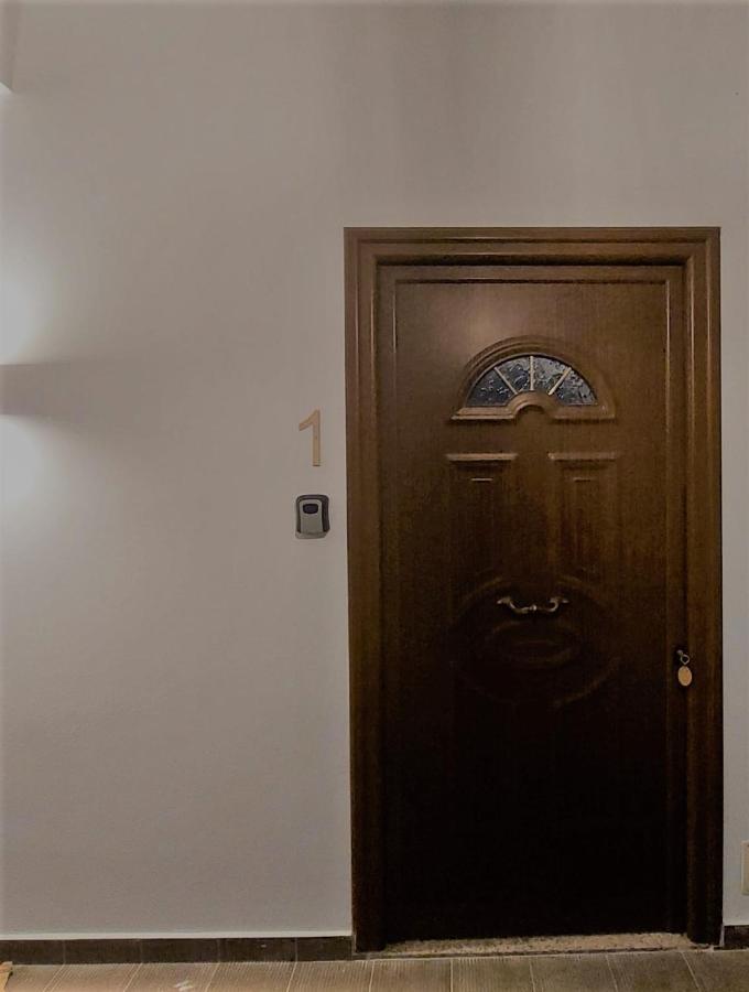 בראט Guest House Gorani מראה חיצוני תמונה